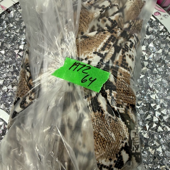 Wild Honey long sleeve cropped tie up ribbon shirt Snakeskin Tie-Front Blouse - Picture 15 of 15